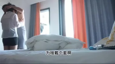 一开始还害羞啊插入了疯狂做爱